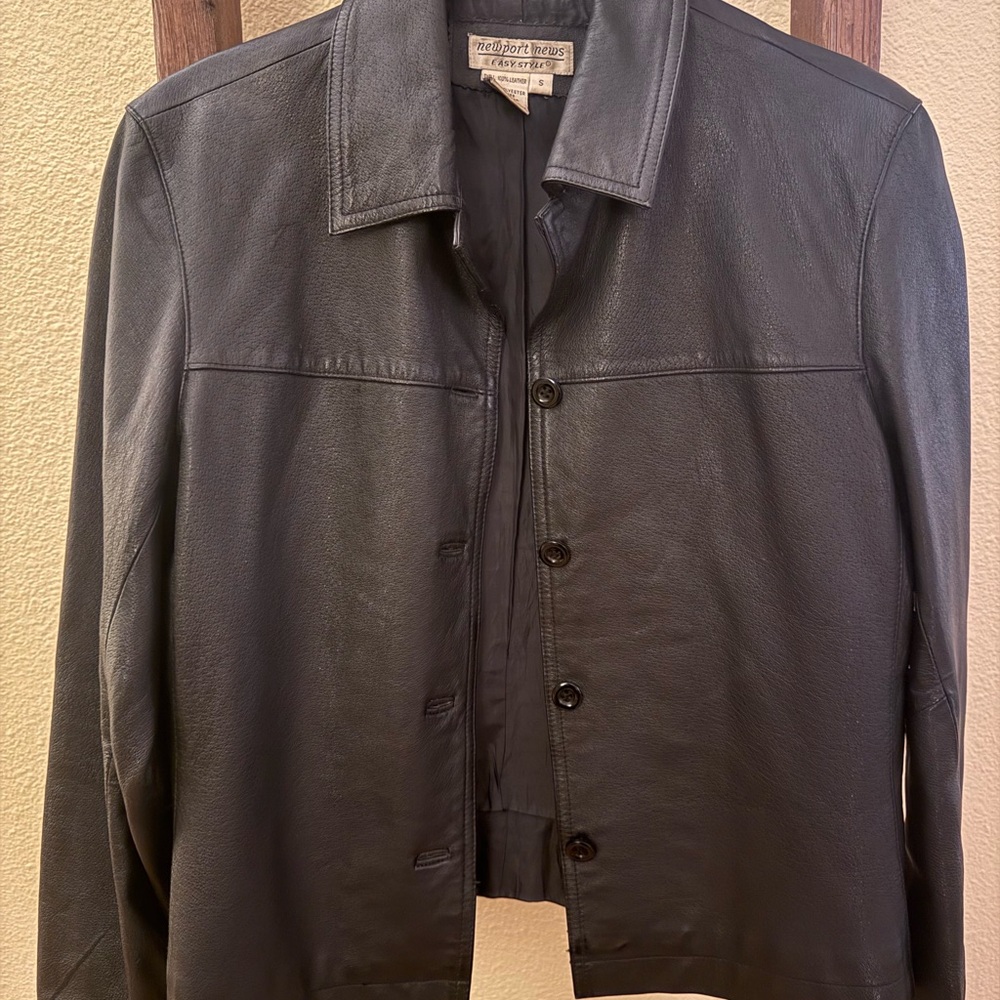 Vintage Women’s Black Leather Jacket